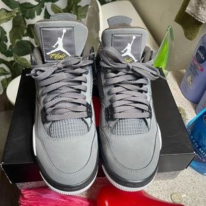 Jordan 4’s